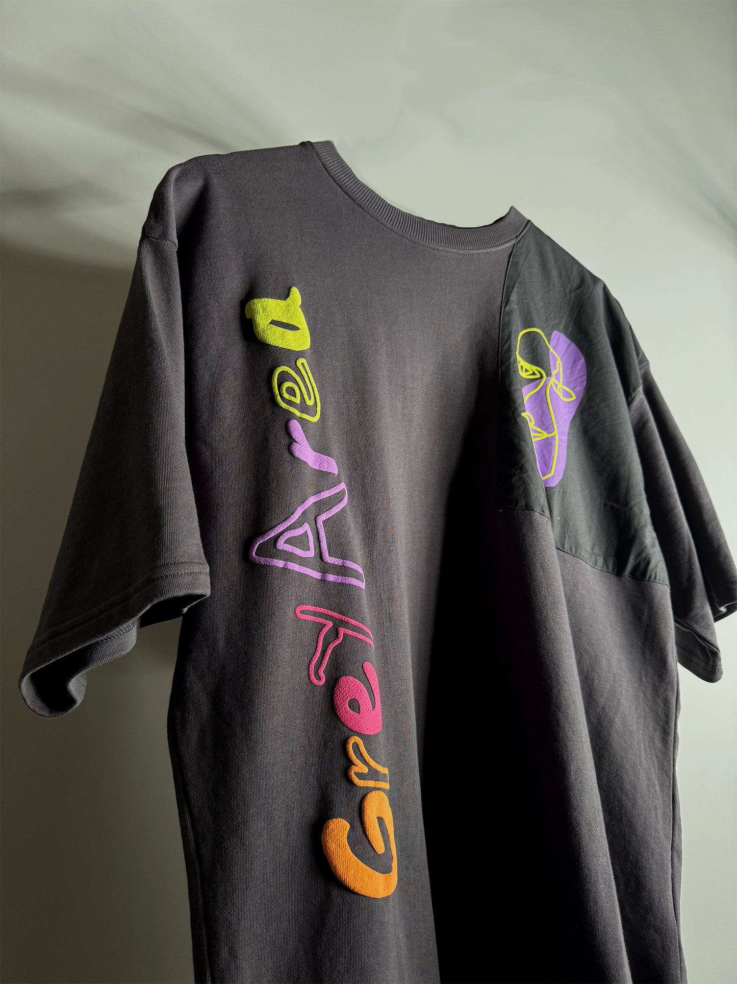FACE T-SHIRT DARK GREY
