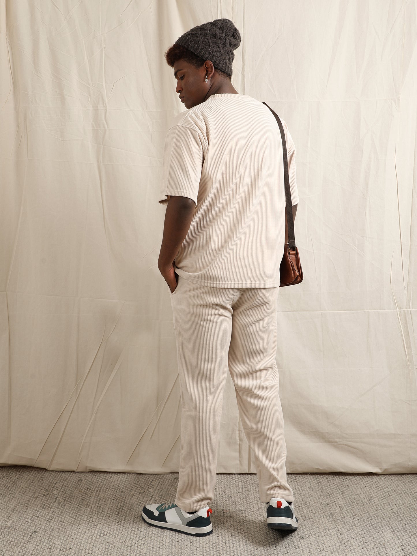 CORDUROY SET OFF WHITE